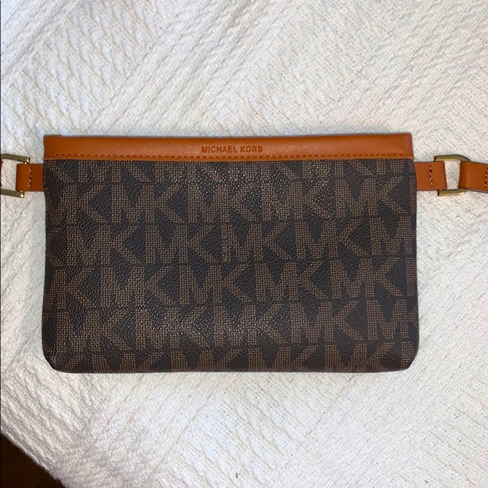 Michael Kors fannypack